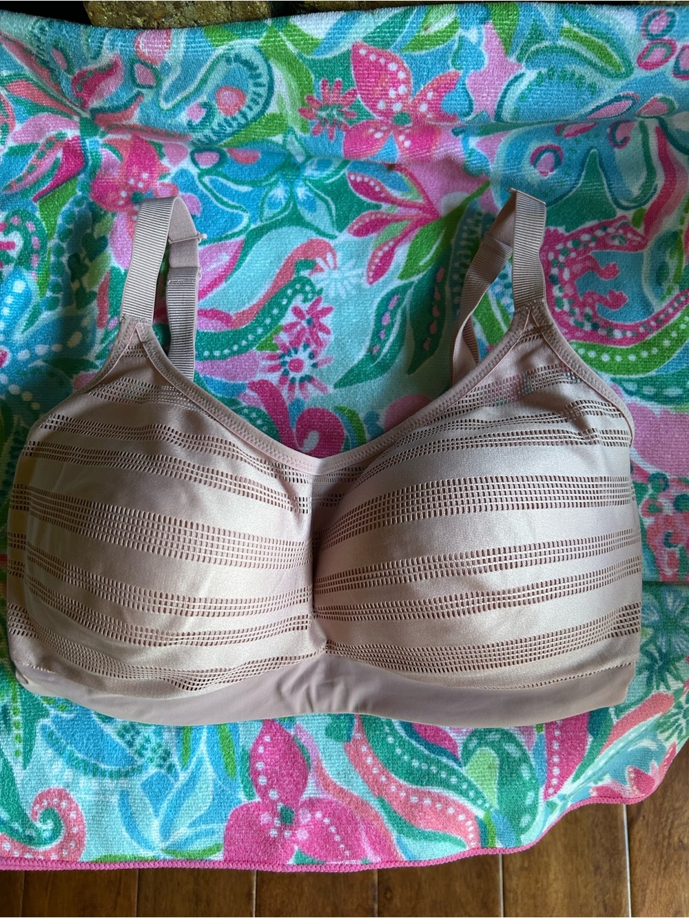 Le Mystere Sports Bra.